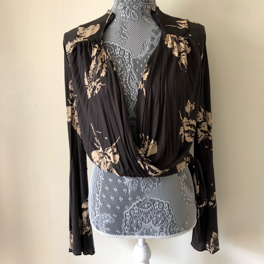 Free People Wrap Shirt w/ flared sleeves Floral